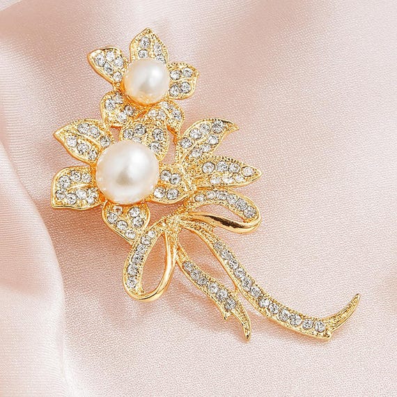 Floral Crystal Brooch with Gold Accents Amazon.com: 14K Gold Purple Flower Brooch for Women, Small  main image 3