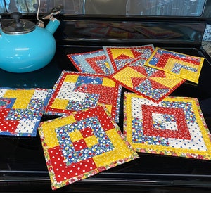 Quilted Potholder Pattern - Set of 8 Potholders in Two Sizes - PDF Download for Easy Potholders to Make - #586