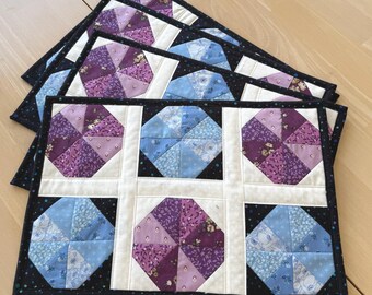 Quilted Placemat Pattern: Sand Dollars Placemat Set (Mailed Paper Pattern) Tulip Square No. 649