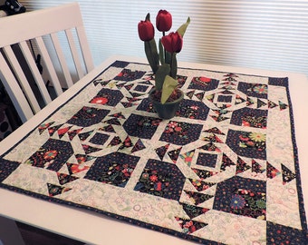 Quilted Table Topper Pattern - Eye Popper Table Topper - PDF Download - #543