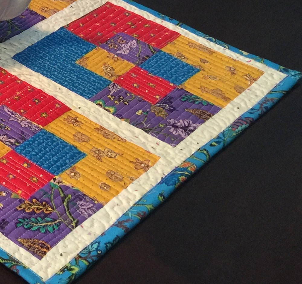 Swapped Squares Quilted Table Runner - Tulip Square Pattern #550 ...