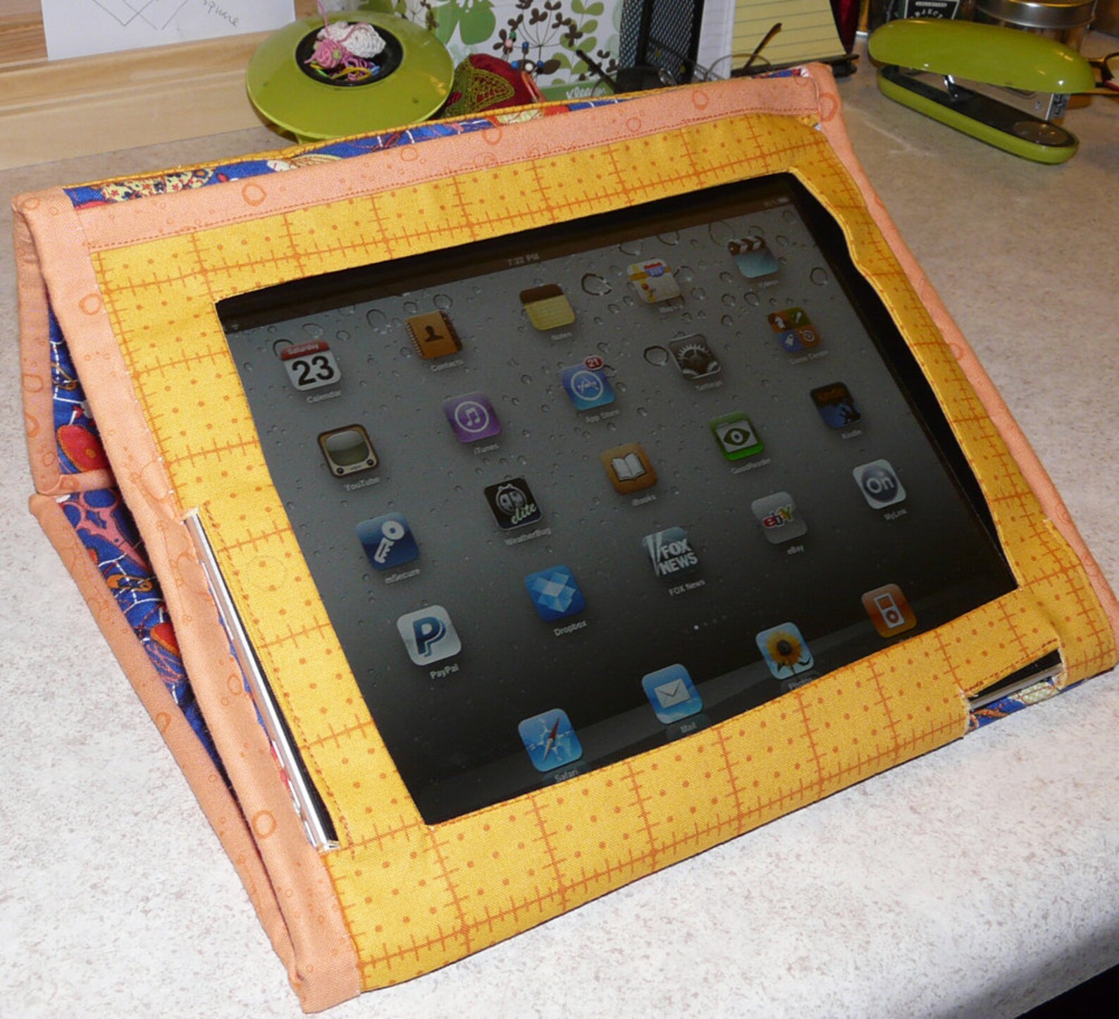 Quilted iPad Wedge Case pattern no. 509 Etsy