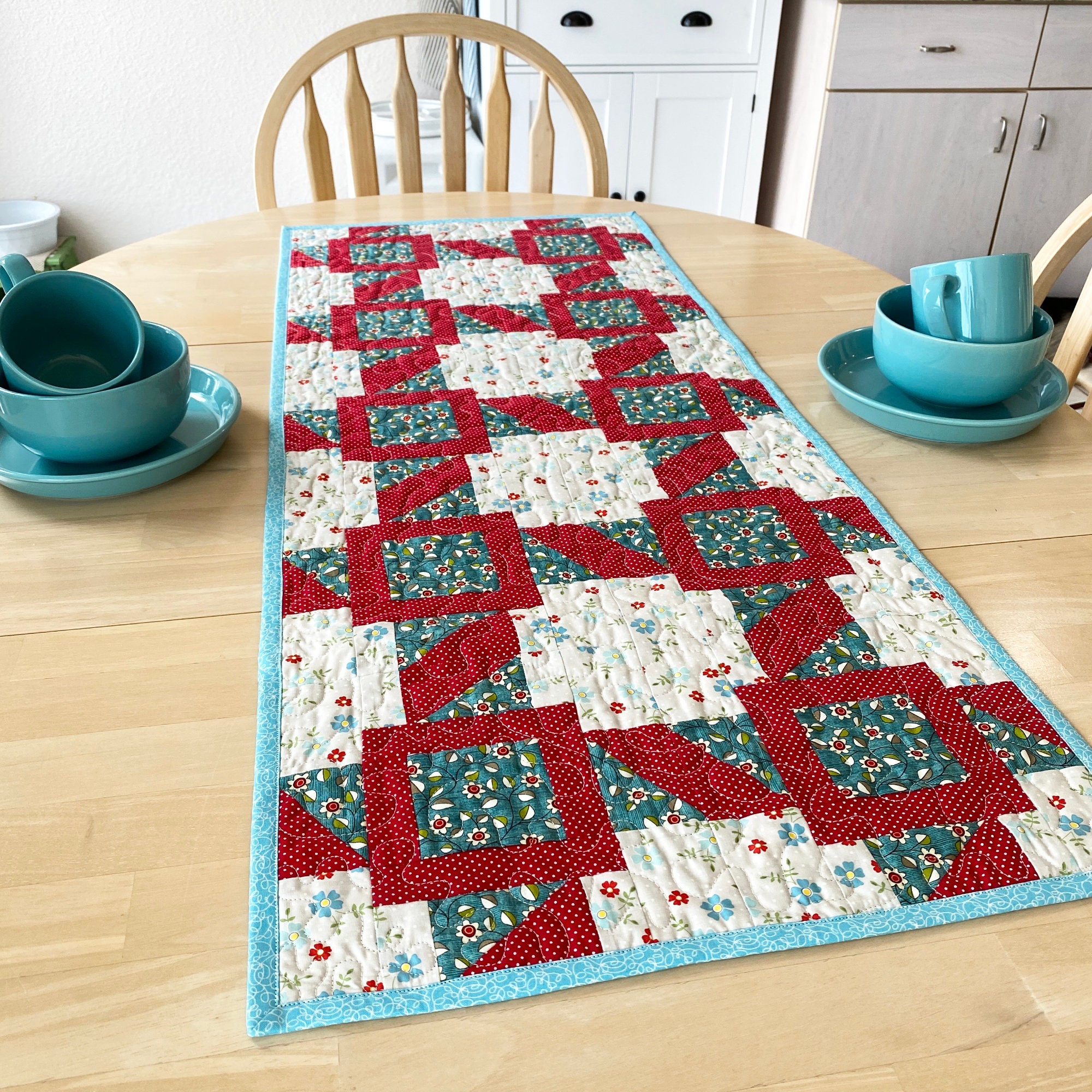 Railroad Tracks Quilted Table Runner - Tulip Square Pattern #549 ...