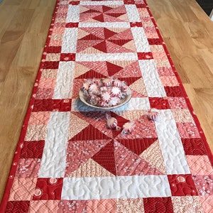 Peppermint Pinwheels Quilted Table Runner Tulip Square Pattern 566 Mailed Paper Pattern image 4