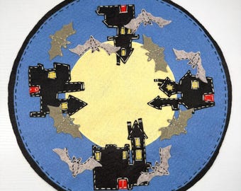 Halloween Bats Felt Applique Pattern: Candle Mat (Mailed Paper Pattern #029)