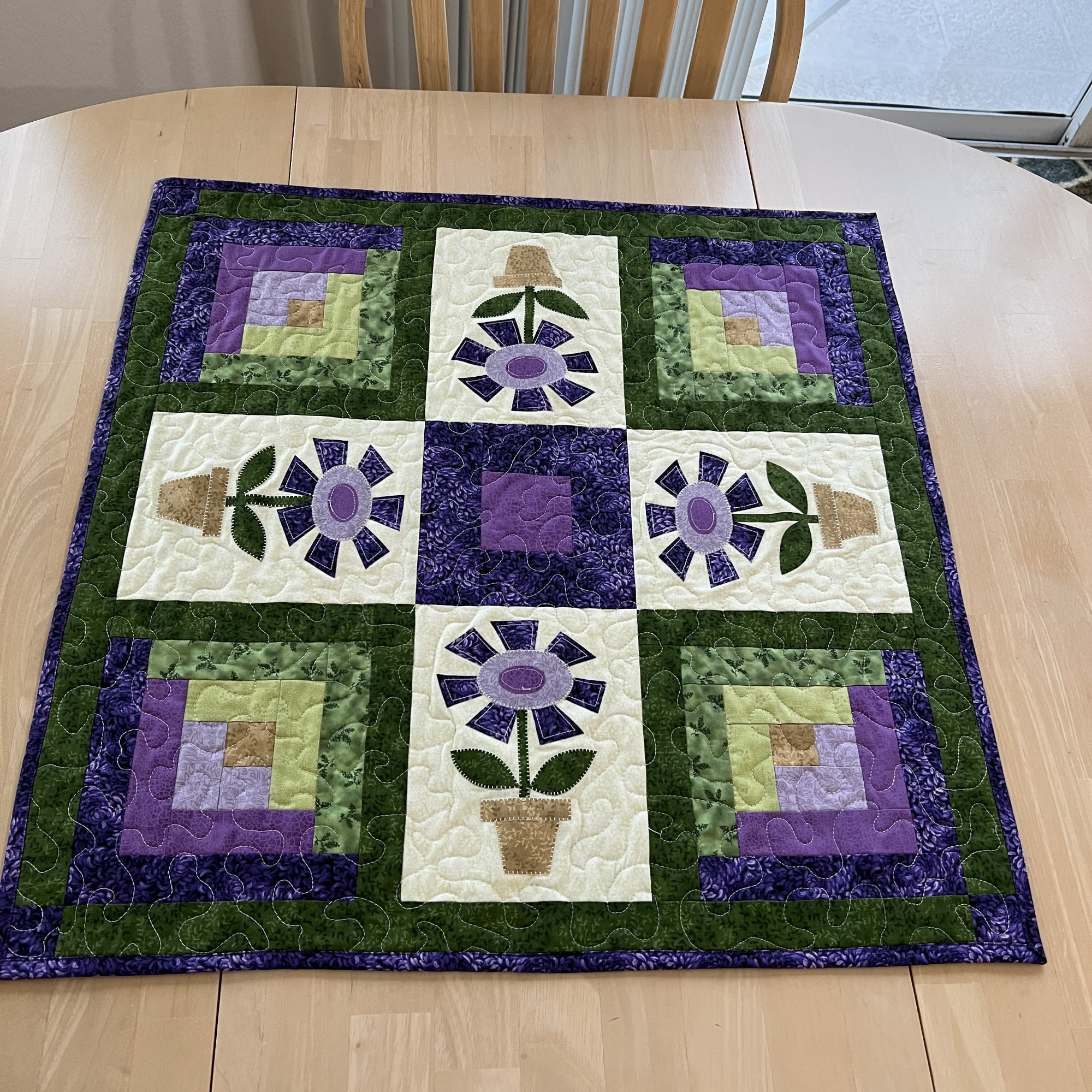 Potted Flowers Quilted Table Topper - Tulip Square Pattern #513 ...