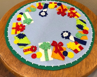 Felt Appliqué Pattern, Christmas Gifts Holiday Candle Mat, Table Decor (Mailed Paper Pattern) #FP023