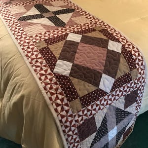 Quilted Bed Runner Pattern: X's and O's Foot Warmer (PDF Download)