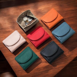 Echtleder RFID-Kartenhalter - Schlanke Geldbörse aus Rindsleder & Luxus-Clutch für Damen.