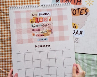 Kalender met bijbelteksten en geloofscitaten 2026 | Januari-december | Bemoedigende inspirerende schrifttekst, christelijke handgetekende illustraties