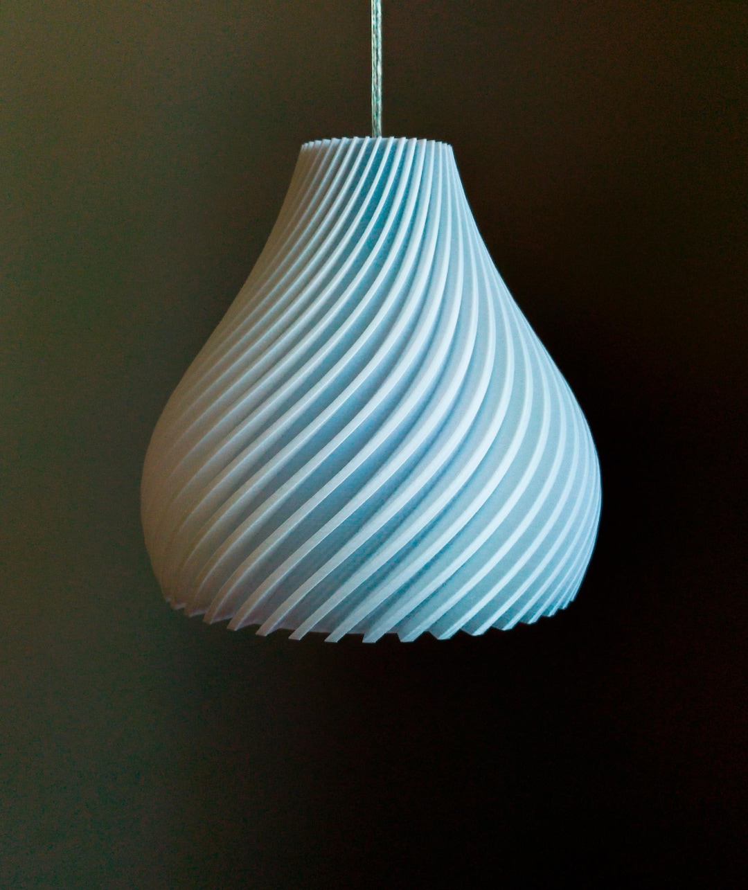 spiral-lamp-shade-3d-print-file-stl-3mf-twisted-pendant-lampshade