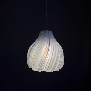 Modern Wavy Lamp Shade 3D Print File 3mf - Sculptural Light Pendant Model - Digital Download