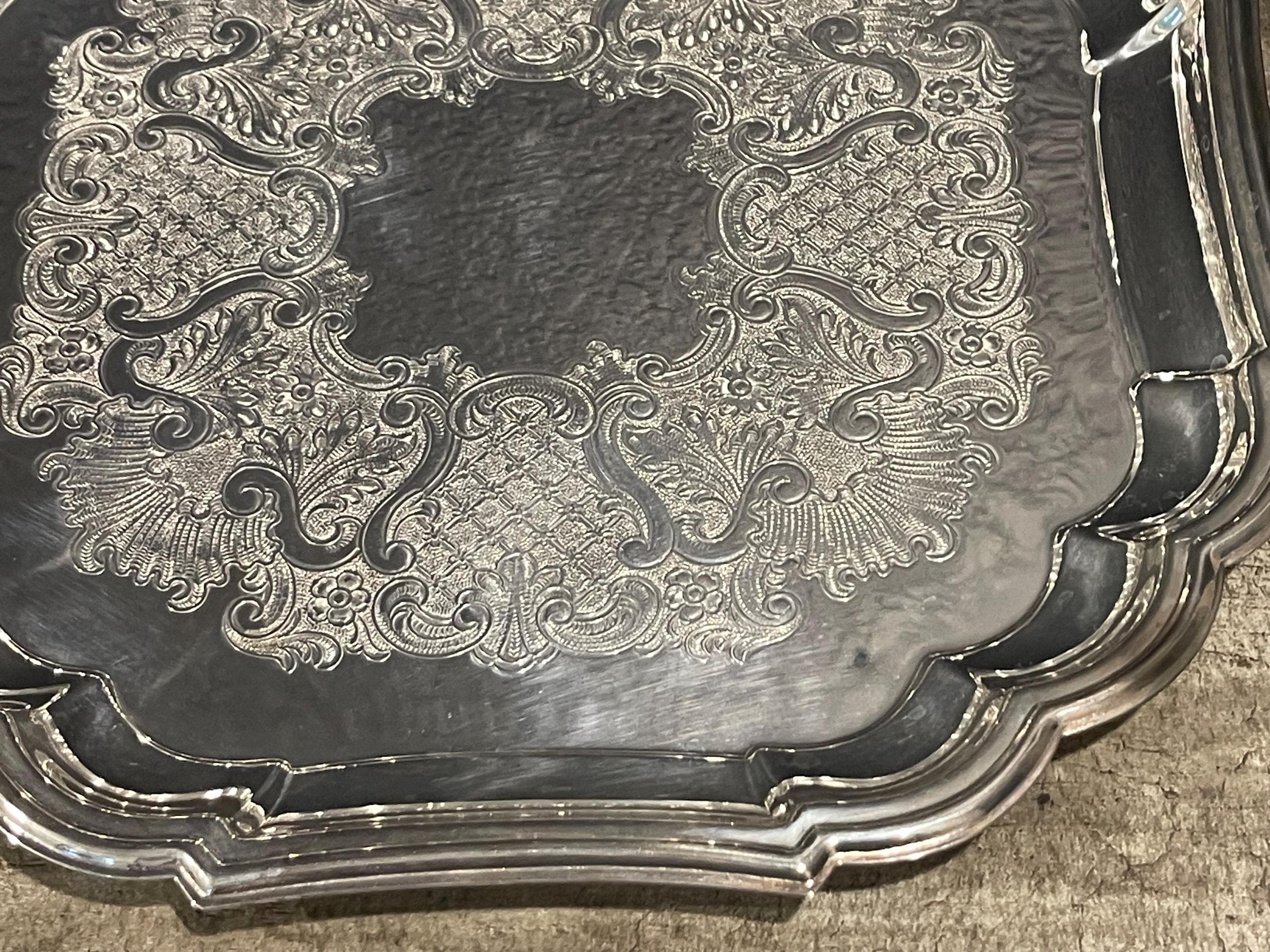 Gorham Heritage Silver-plated Filigree Serving Tray: Scalloped