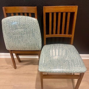 Vintage Stakmore Folding Solid Fruitwood Chairs: Padded Green and White Design, Dining Chairs Set of 4 (34”H-17”W-16”D/ Fold 8”D)