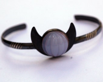 a wicked witch... lavender chalcedony set with sterling silver bracelet