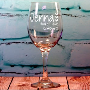 8 Custom Engraved Bridesmaid Wine Glasses, Bridesmaid gift 2021, Bridal gift, Custom gift 2021, reusable custom gift, Bridal party gift 2021