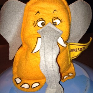 Vintage very rare felt University of Minnesota elephant mascot souvenir