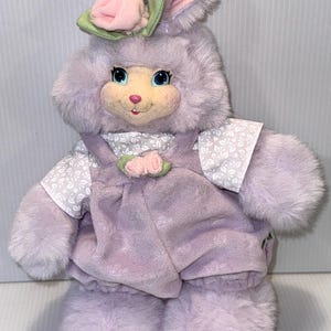 vintage 1998 Fisher Price Briarberry Bears Hannahberry Rabbit 11” plush bear