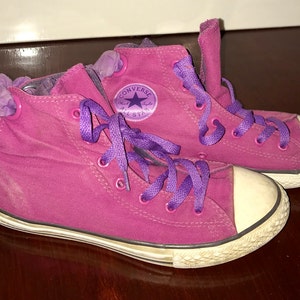 Vintage retro converse all stars two tone purple and magenta with back bow/ties high tops size US 5 RARE
