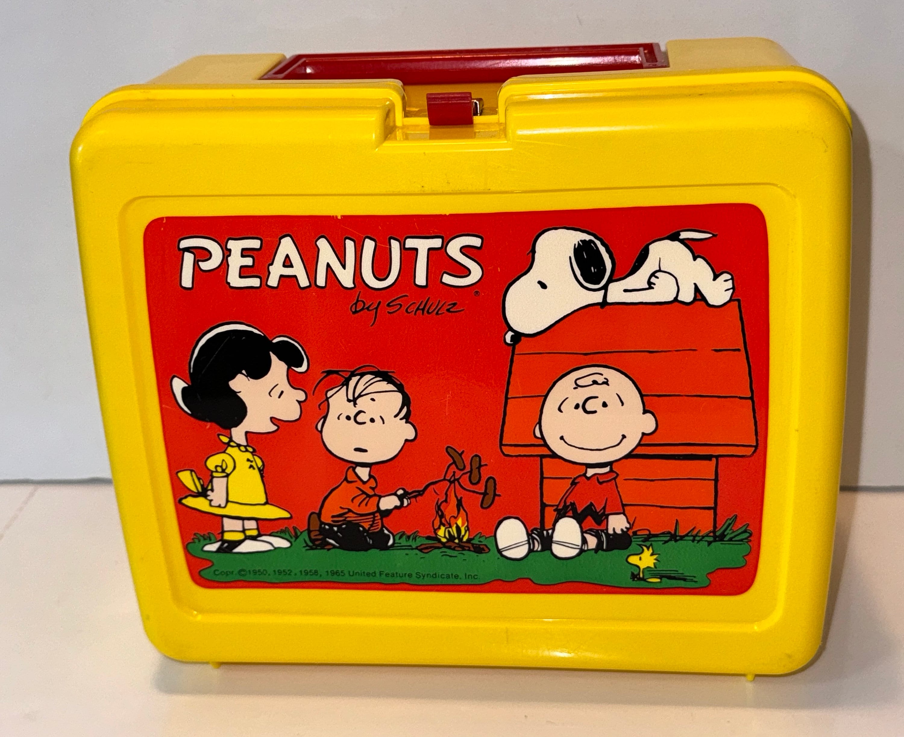 Vintage 1970's Thermos Brand Peanuts Comic Plastic Lunch Box