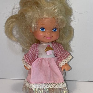 Vintage 1989 Mattel Cherry merry muffin  doll blonde hair