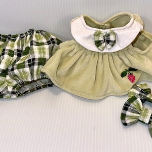 vintage Fisher Price Briarberry Bears plush bear green velour dress with plaid underwear and bows  outfit
