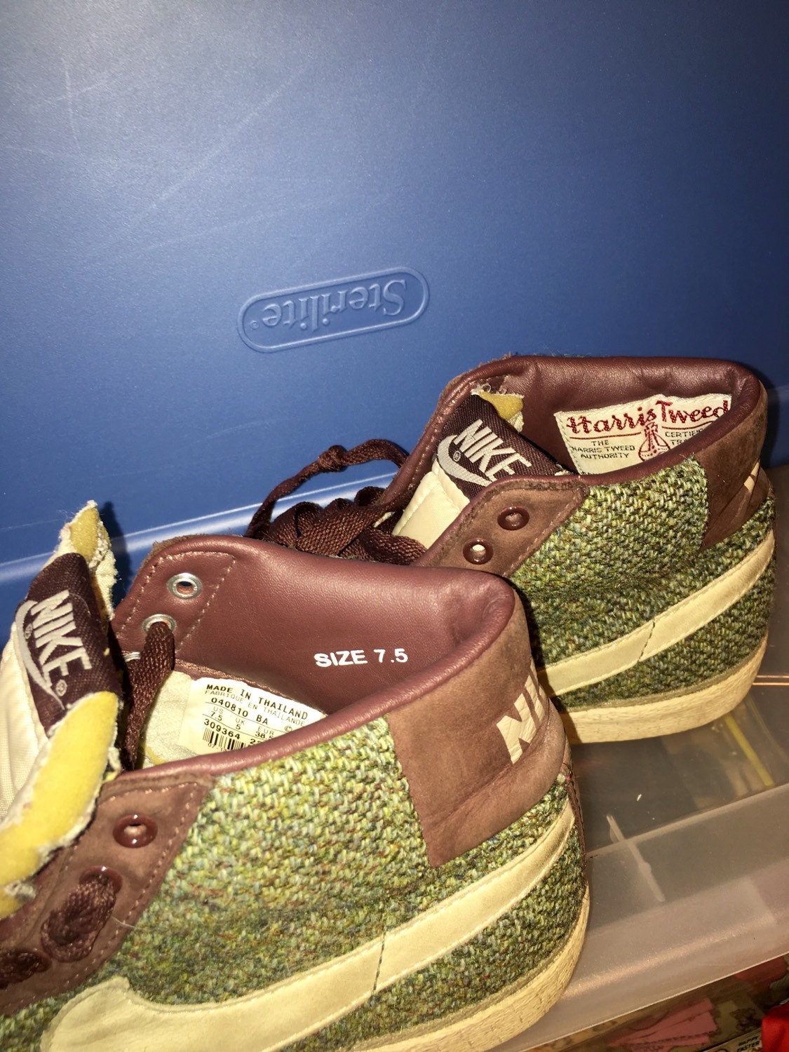Vintage Retro Mint Nike Leather and 