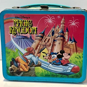 1979 Walt Disney Magic Kingdom Aladdin industries metal lunch box lunchbox RAD