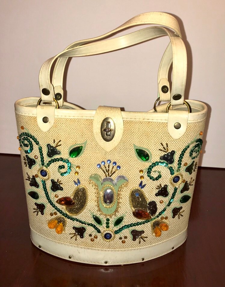 エニッドコリンズ　Jewel Bokay Enid Collins Jewel Bokay Handbag - Flower Embellished Bucket