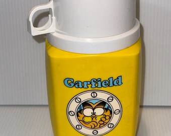 Gorgeous Collectible and Vintage Garfield Thermos, Yellow Tone Cat