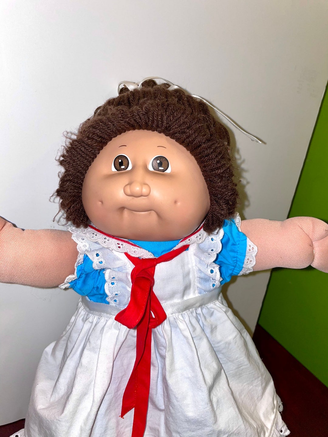 Brunette cabbage patch doll discount