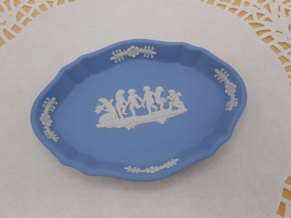 Wedgewood Covered Trinket Dish