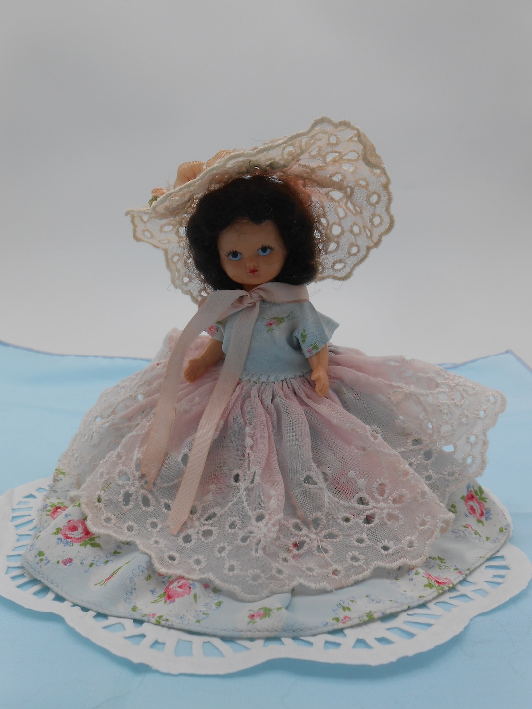 Hollywood Doll Manufacturing Company 5 Inch Poseable Vinyl Dress Me