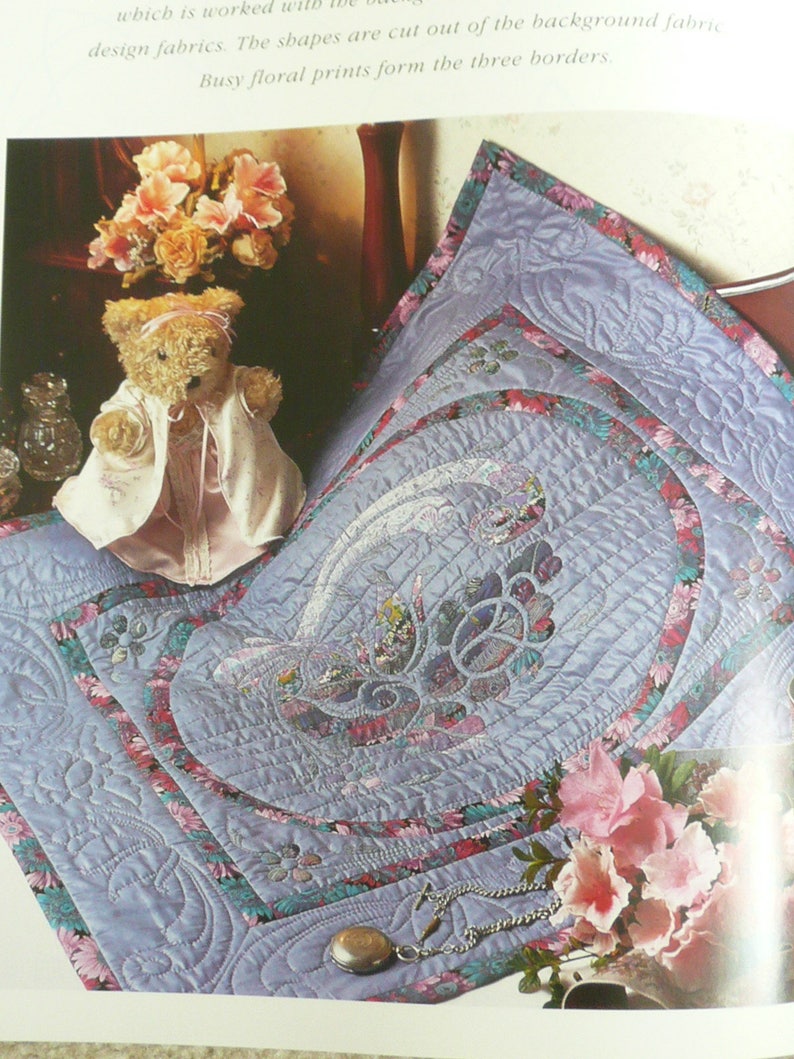 Craftworld Books Applique Quilts Book from Australia