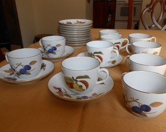 TEN Sets Royal Worcester Evesham Gold Teacups and Saucers, Optional 4 Extra Saucers, English Fruit Pattern China Teacups and Saucers