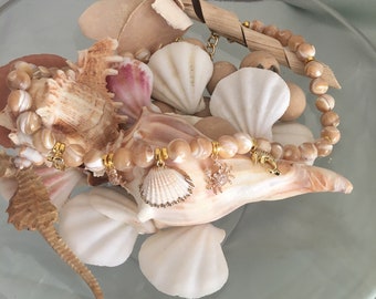 Natural Stone Seashell Bead Necklace Beach Charm Boho Statement Necklace Gift for Her