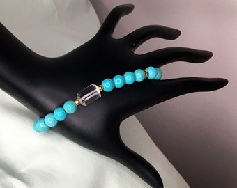 Bracelet de perles turquoises avec focale en cristal clair - Bijoux en pierre naturelle pour elle, cadeau d'anniversaire pour maman, bracelet tendance