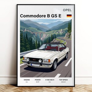 Könnte beinhalten: Gerahmter Druck mit einer Illustration eines weißen Opel Commodore B GS E. Das Auto ist auf einer kurvenreichen Straße mit Berg- und Brückenhintergrund dargestellt. Der Druck enthält den Text "OPEL" und Fahrzeugspezifikationen.
