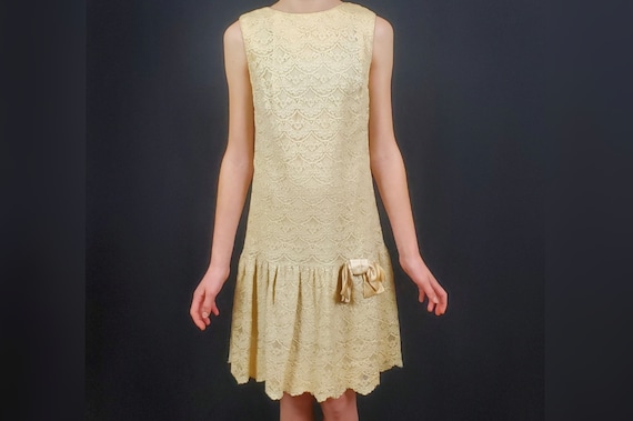 60s Does 20s Preteen Party Dress • Lovely Lace Sleeveless Shift • PARC JRS. PETITE • About a Girls' 14 or Petite Jr. 0/2