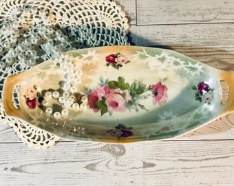 Bandeja ovalada de tocador con diseño de rosas rosadas vintage / Hecha en Alemania / Plato de porcelana para joyas / Elegante bandeja floral para apio / Decoración estilo rústico chic