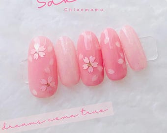 Handgemaakte Sakura Press On Nails, zachtroze bloemennagelkunst