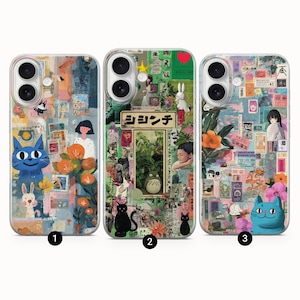以下が含まれることがあります： カラフルなコラージュデザインの携帯電話ケース3つ。ケース1には青い猫、花、ウサギが描かれています。ケース2には日本語のテキスト、トトロのフィギュア、黒猫が描かれています。ケース3には青い猫と花が描かれています。