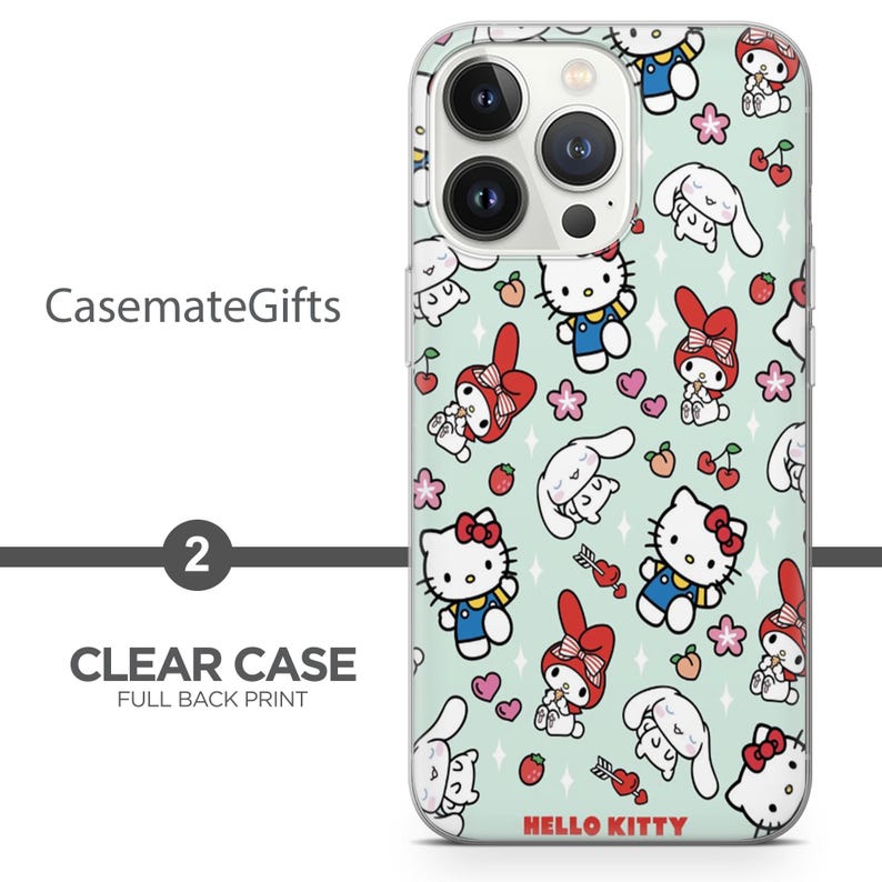 Puede incluir: Funda transparente para tel&eacute;fono con impresi&oacute;n completa en la parte posterior con Hello Kitty y otros personajes de dibujos animados sobre un fondo verde claro. La funda tiene un patr&oacute;n repetido de corazones, flores y cerezas. El texto "HELLO KITTY" est&aacute; en la parte inferior.