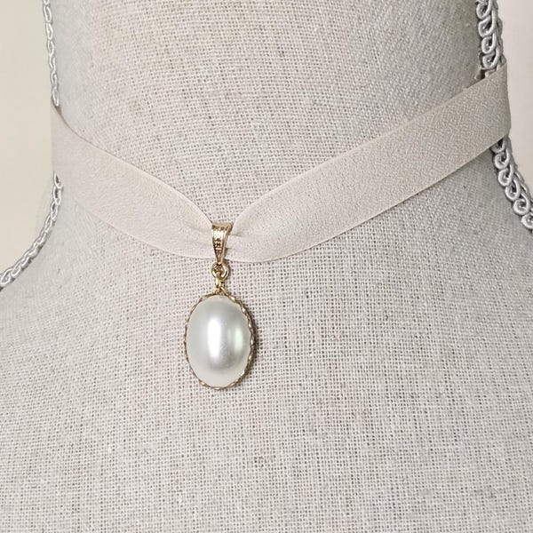 Pearl Cabochon Ivory Ribbon Choker Regency Inspired for Historical Jewelry 19th Century