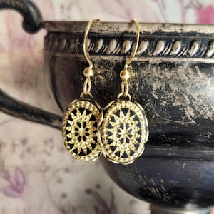 Gilded Age Victorian Black and Gold Earrings, 19th Century Jewelry Gold Sunburst Earrings Historical Jewelry 1890&#39;s Jewelry Regency Earrings