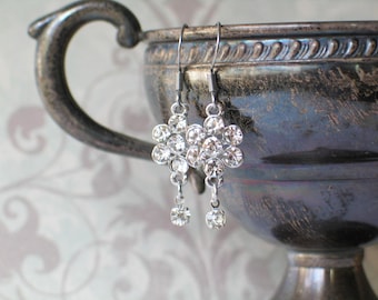Sparkling Rhinestone Flower Earrings, 19th century Jewelry, Bridgerton Inspired, Crystal Cluster Jewelry, Historical Jewelry, Prom Jewelry