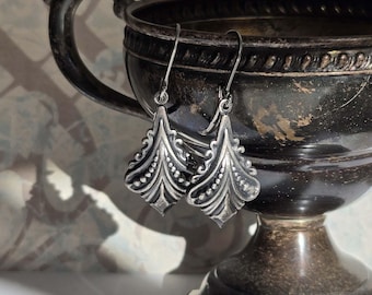 Art Deco Flapper Earrings: Silver Plated 1920s Style