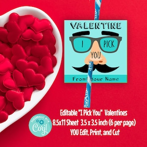 Puede incluir: Tarjeta de San Valentín editable con fondo azul y una cara de dibujos animados con gafas y bigote. El texto de la tarjeta dice "Valentine I Pick You From: Your Name". La tarjeta mide 3,5 pulgadas por 3,5 pulgadas y viene en un paquete de 6 por hoja de 8,5x11 pulgadas.