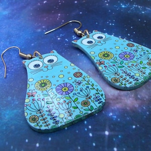 Whimsical Cat Earrings – Floral Blue Felines Cat Earrings, Blue & Gold Whimsical Dangles, Lightweight Cat Lover Earrings, Artisan Cat