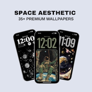 Könnte beinhalten: Drei Smartphones mit Weltraum-Hintergründen. Die Bildschirme zeigen Planeten, Astronauten und Himmelskörper. Der Text oben lautet "SPACE AESTHETIC 35+ PREMIUM WALLPAPERS". Die Uhrzeit wird auf jedem Telefon angezeigt.